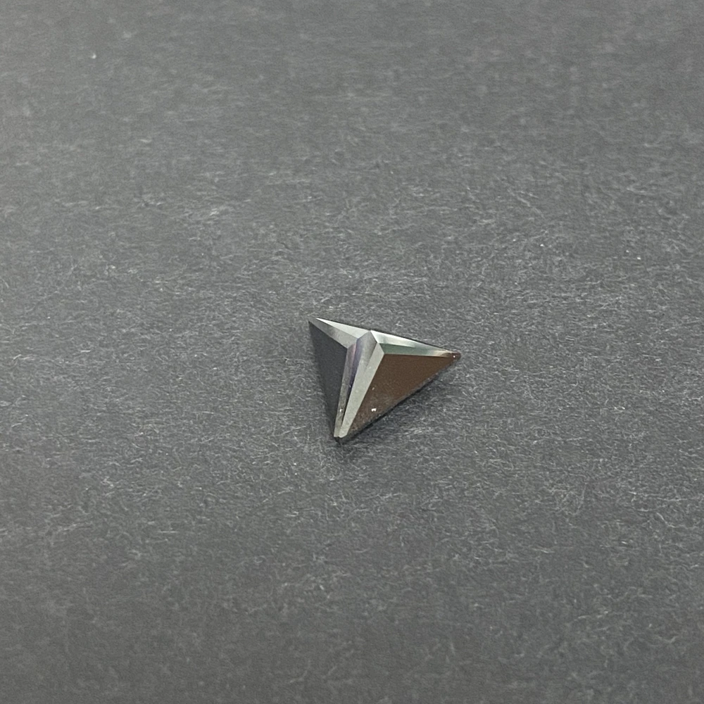 Moissanite Gemstone Black Triangle Cut Primary Color Black Lab Grow Diamond for Jewelry Rings Earrings Making with GRA Report