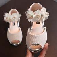 Summer New Style Children's Sandals Girls Fashion Rhinestone Flower Princess Shoes Little Girls Soft Soled Dance Shoes Girls 2