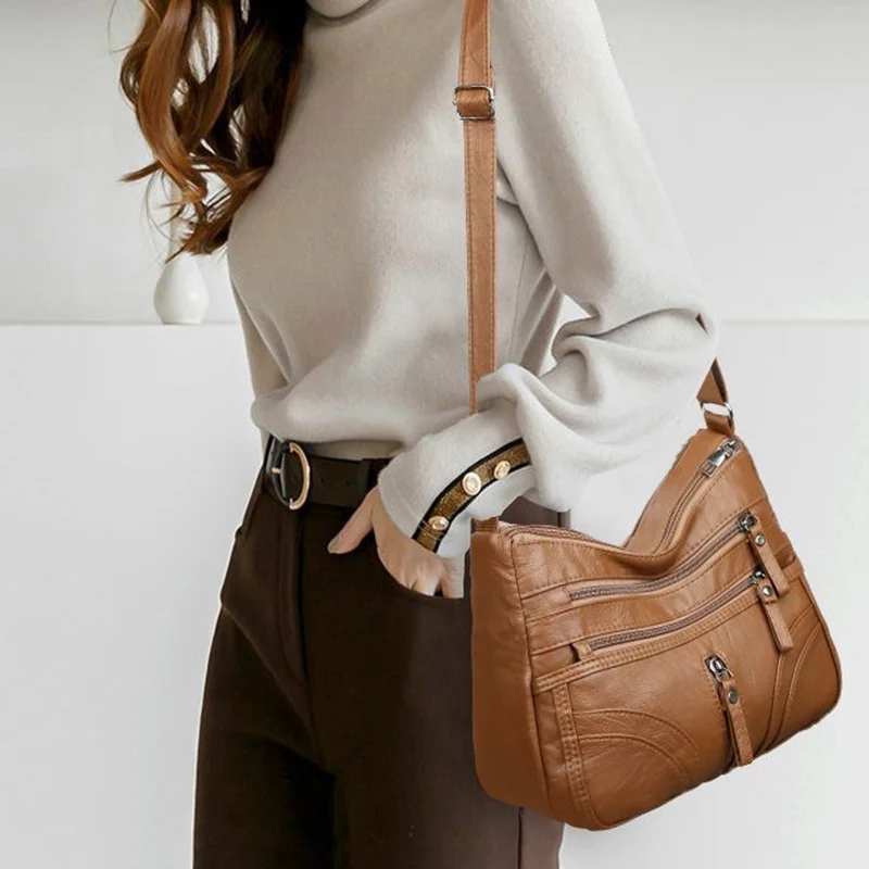 Tas Shoulder Wanita - Tampak Samping