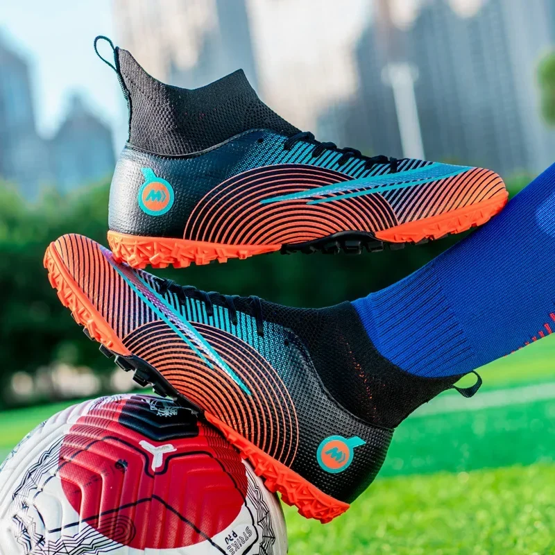 Mens Professional Soccer Shoes Anti-Slip Grass Training High-Top Soccer Cleats Football Boots Ultralight FG/TF Non-Slip football shoes