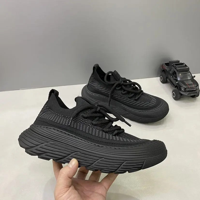 2024 New Sports Casual Men's Mesh Thick-Soled Knitted  Versatile Simple Slip-on Daddy Shoes