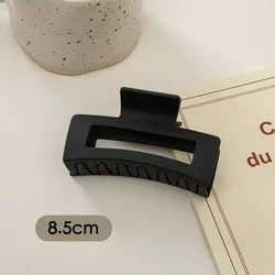 Elegant Matte Hair Claw Clip for Women - Stylish Fashion Hair Accessory (8.5cm)