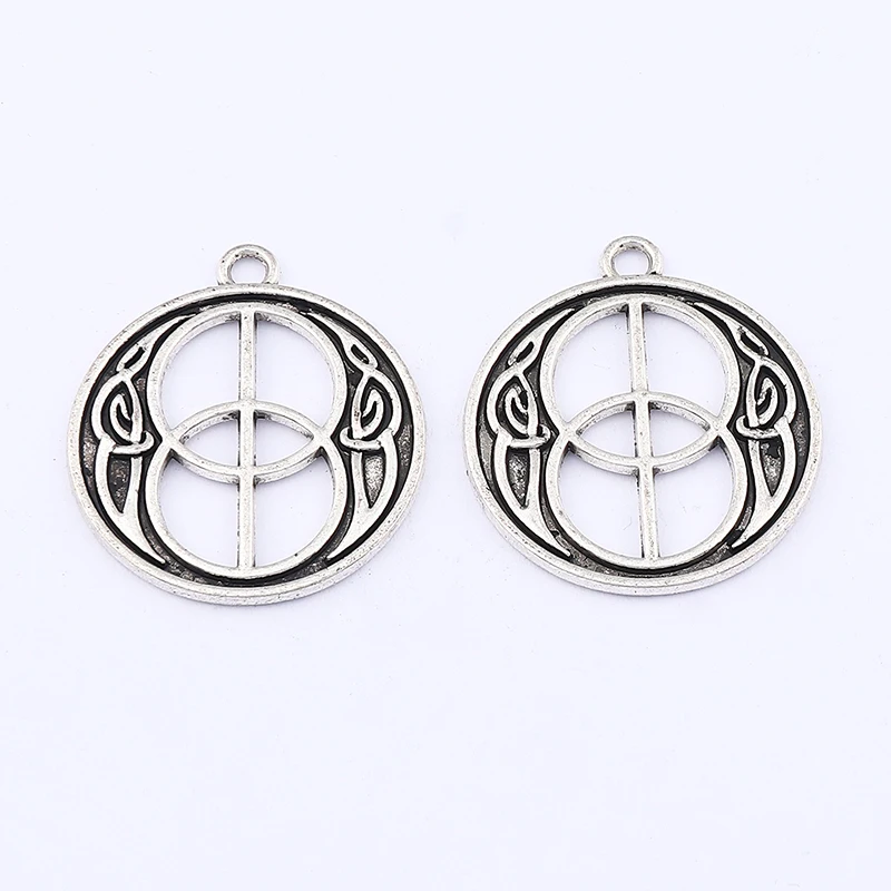 

10 x Pieces Antique Silver Color Vintage Round Religious Celtic Knot Charms Pendants For DIY Jewelry Making Findings Accessories