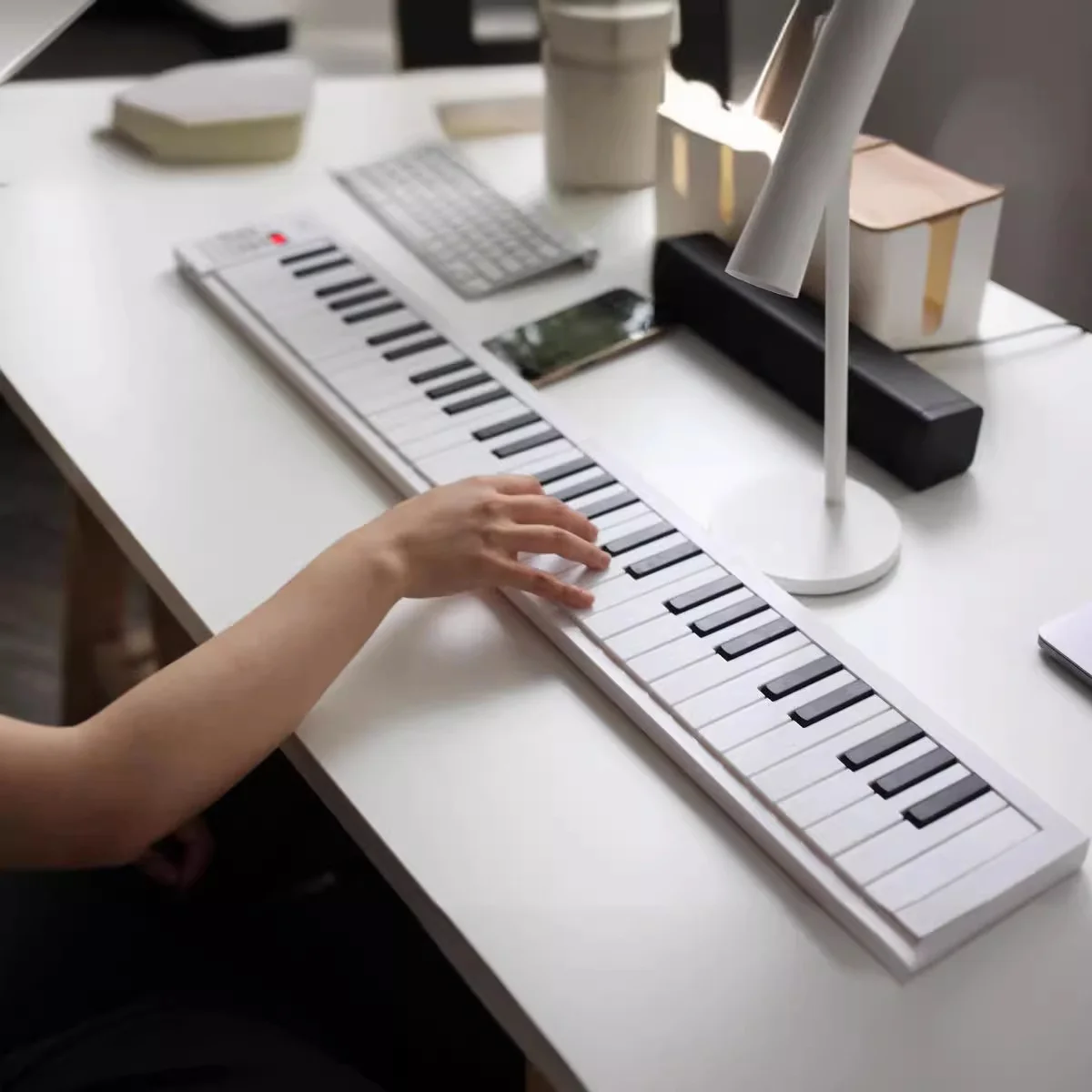 Miwayer 61-Key Portable Folding Electronic Piano Keyboard LED Display 16 Tones&100 Rhythms Built-in Battery Teaching Mode