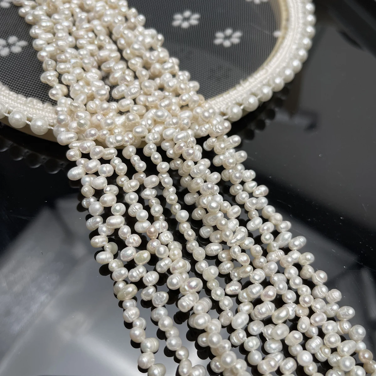 4–5 mm große, weizenährenförmige, 100 % natürliche Süßwasserperlen, lose Perlen für die Schmuckherstellung, DIY-Halsketten, Armbänder und Accessoires, 36 cm – Detail 3