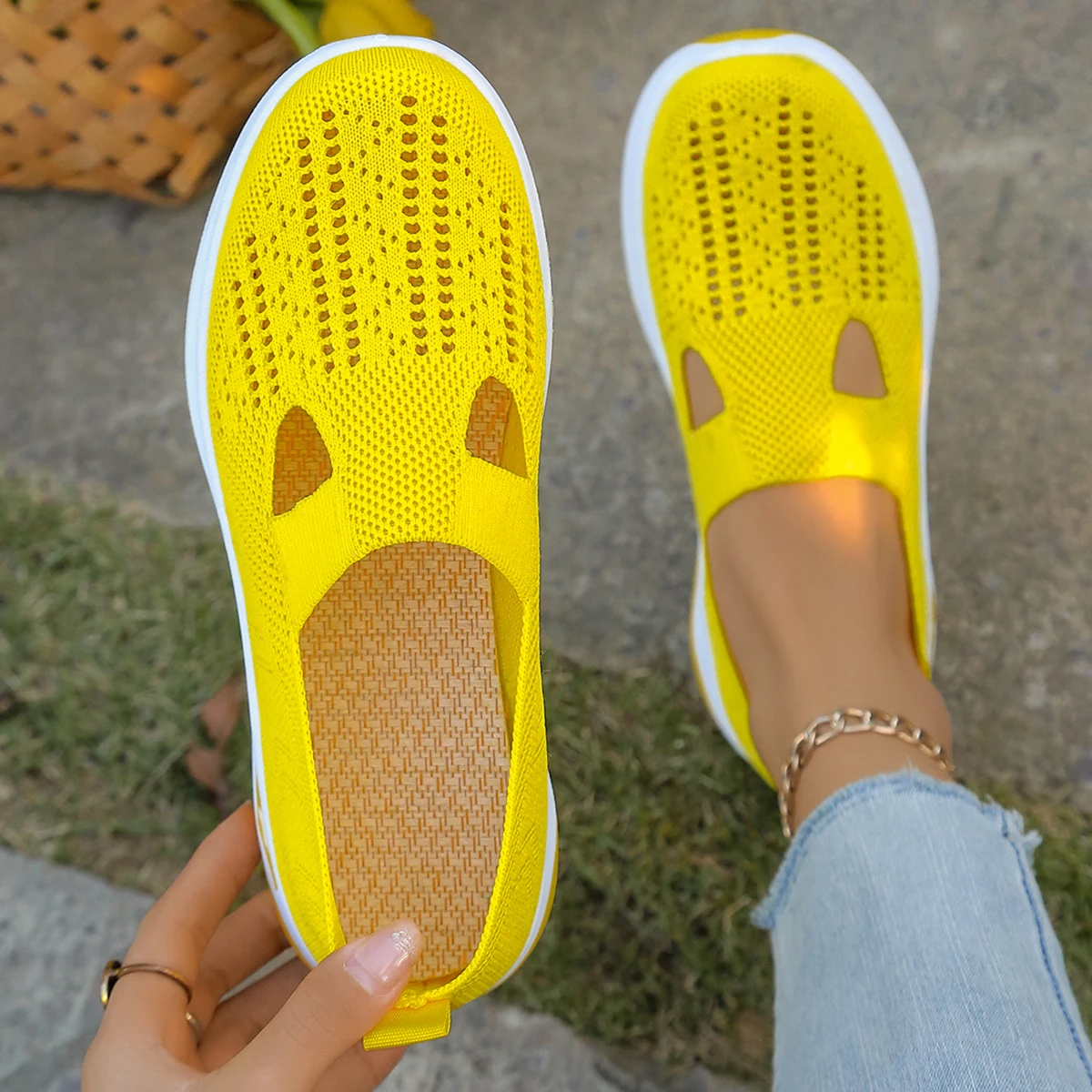 Women's shoes, women's sports shoes, hollowed-out women's summer shoes, free shipping