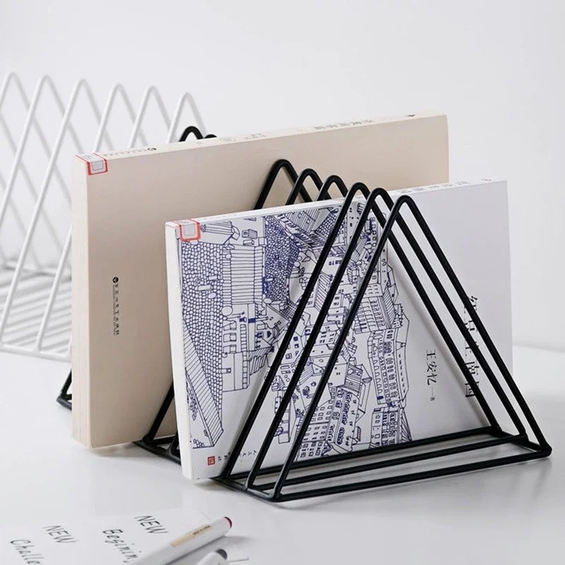 북유럽 단조 다리미 크리에이티브 삼각형 책꽂이 다리미, LP 레코드 랙, 삼각형 책 매거진 거치대 데스크 레코드 보관 정리함