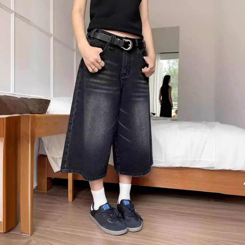 

Men Comfortable Cropped Pants Gradient Color Wide Leg Cropped Jeans with Pockets Stylish Mid-calf Denim Pants for Men Men