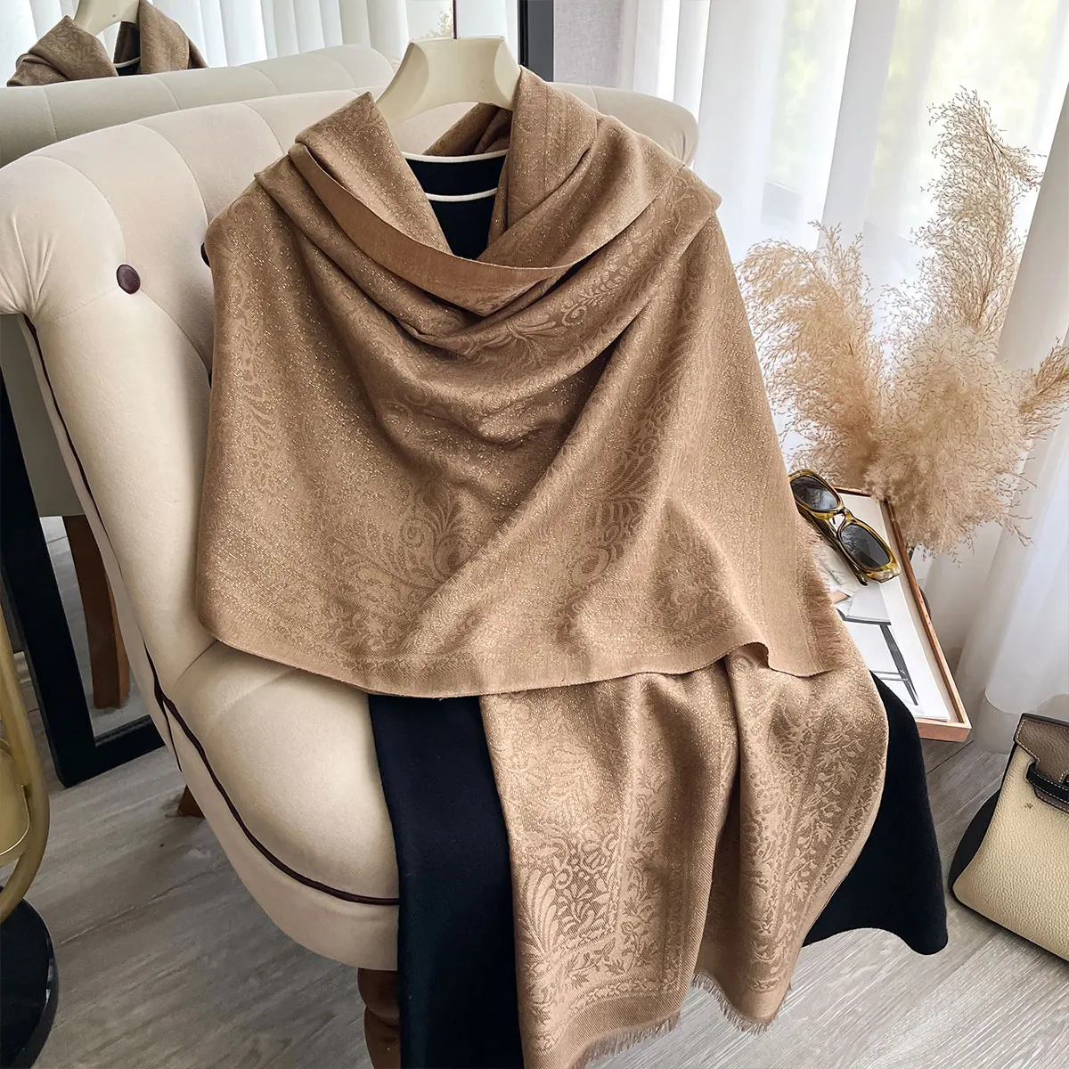 Elegant Ladies Muslim Hijab Golden Thread long Scarf With Spring and Autumn Sun Protection Scarf Decoration Shawl Wrap Headscarf