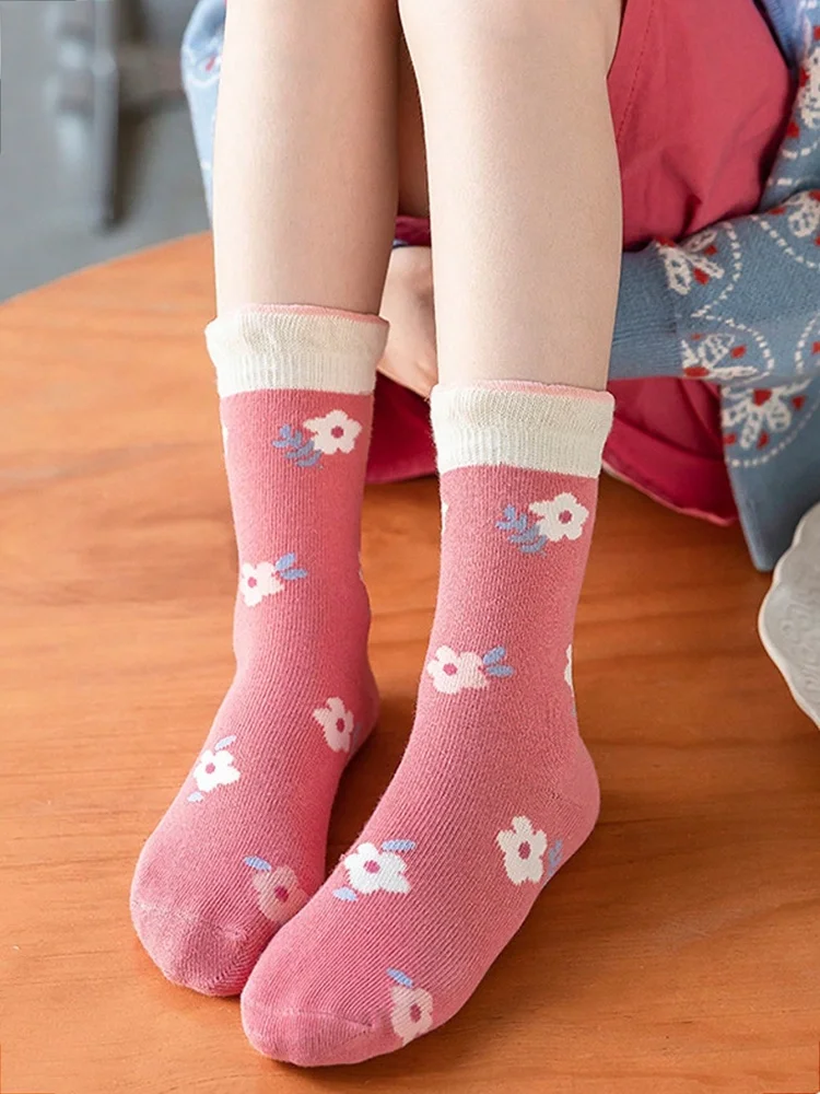 5 Pairs of Girls' Socks That Can Be Worn in Spring and Summer, Strawberry Autumn and Winter Baby Socks, Soft Mid-calf Socks 4