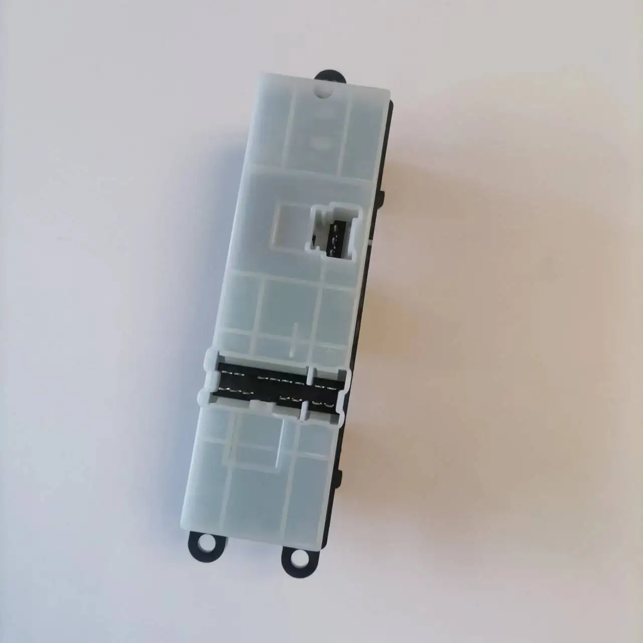 25401-ED000 Right Side Electric Power Window Lifter Master Control Switch For Nissan Tiida 2006-2010 25401ED000