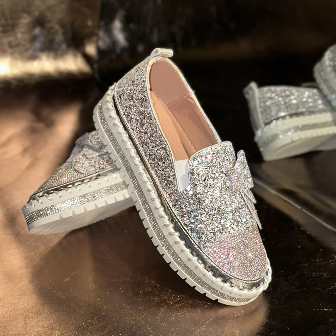 Women Sneakers Fashionable Diamonds - Uniqwear