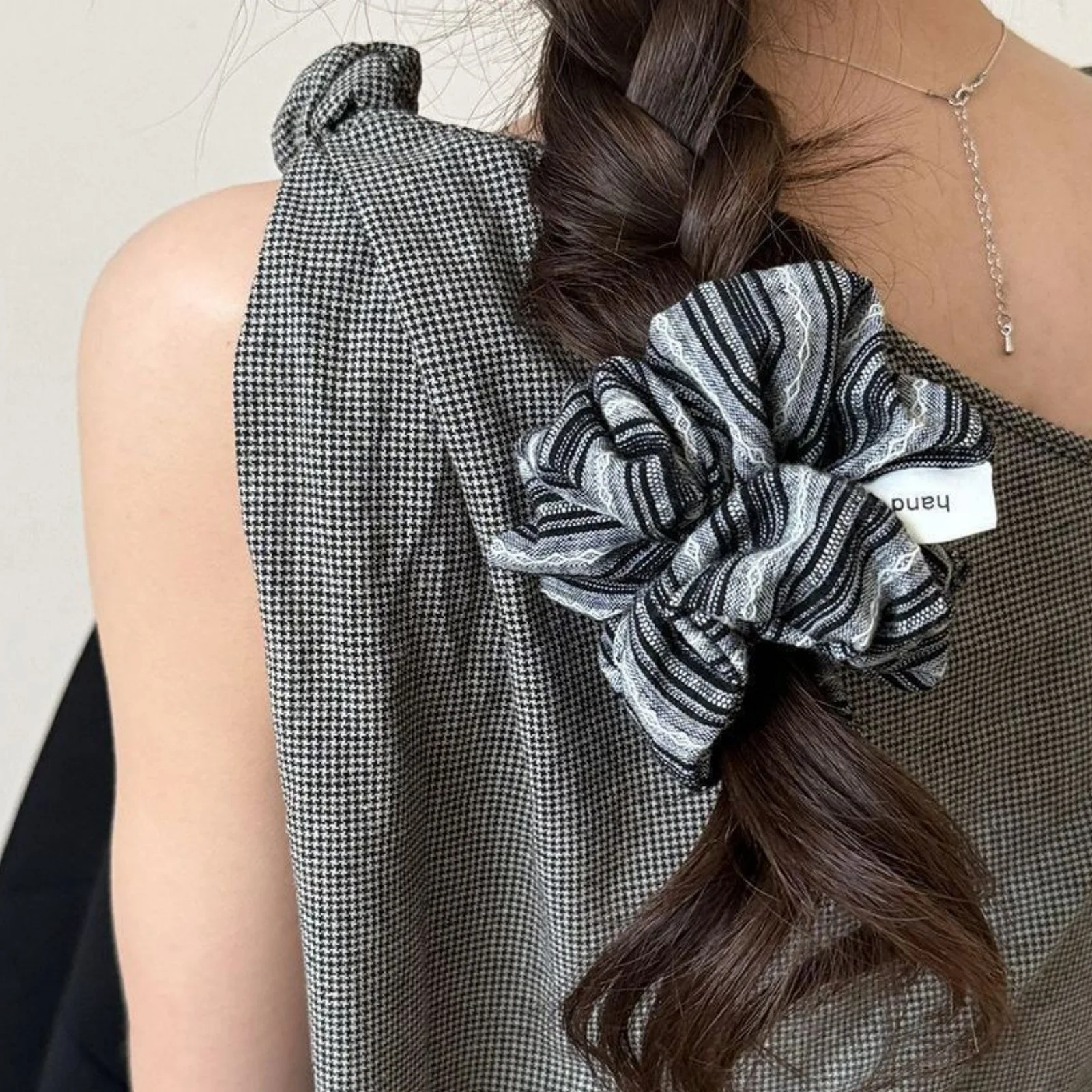 1PC Striped Scrunchies, Japanese Ins Fresh Salt - Series Design, Large Wrinkled Hair Ties, Perfect for Daily & Office Looks