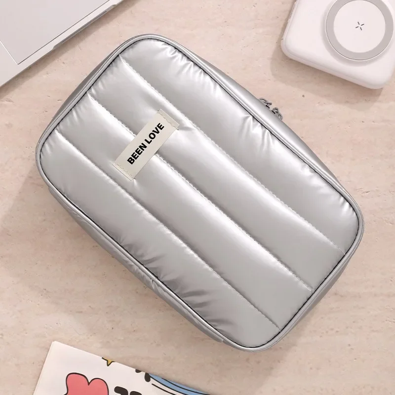 New Women's Cosmetic Bag Portable Storage Bag Large Capacity Luxury makeup bag travel organizer Essentials Toiletry