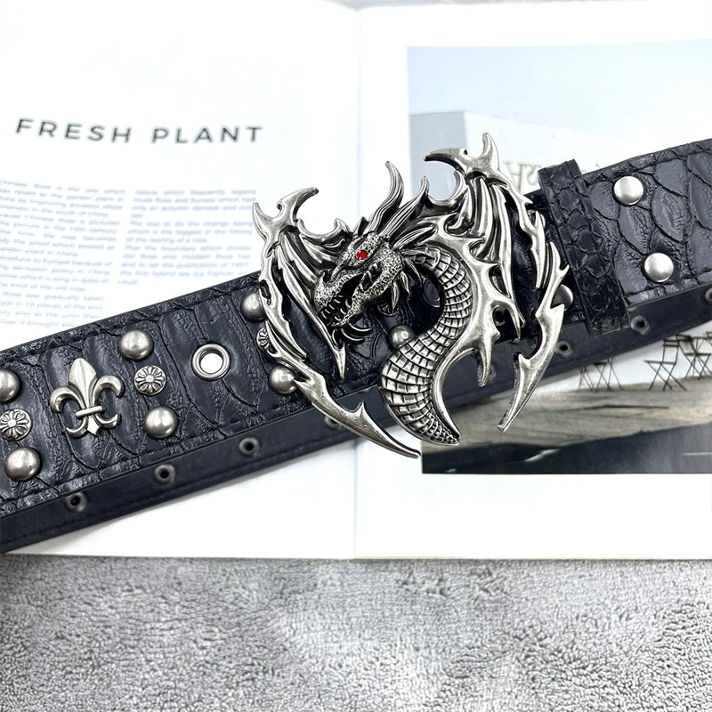 Neuer stilvoller Y2K PU-Leder-Mode-Punk-Gürtel für Männer und Frauen, trendiges Accessoire zum Verschenken, gotische neutrale Taillengürtel – Detail 4