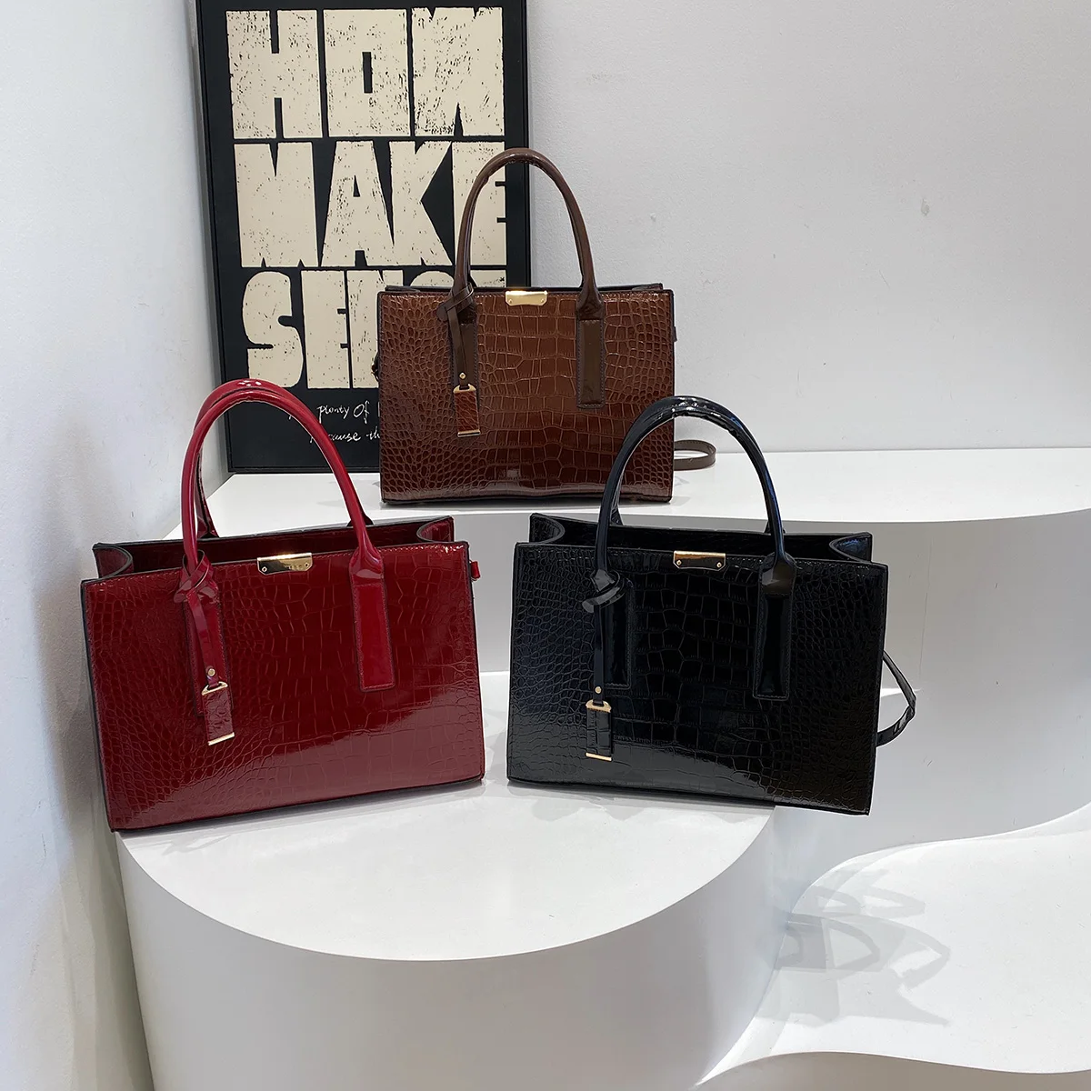 Crocodile Women's Crossbody Patent Leather Women's Messenger Bag Bag High Quality Ladies Handbag