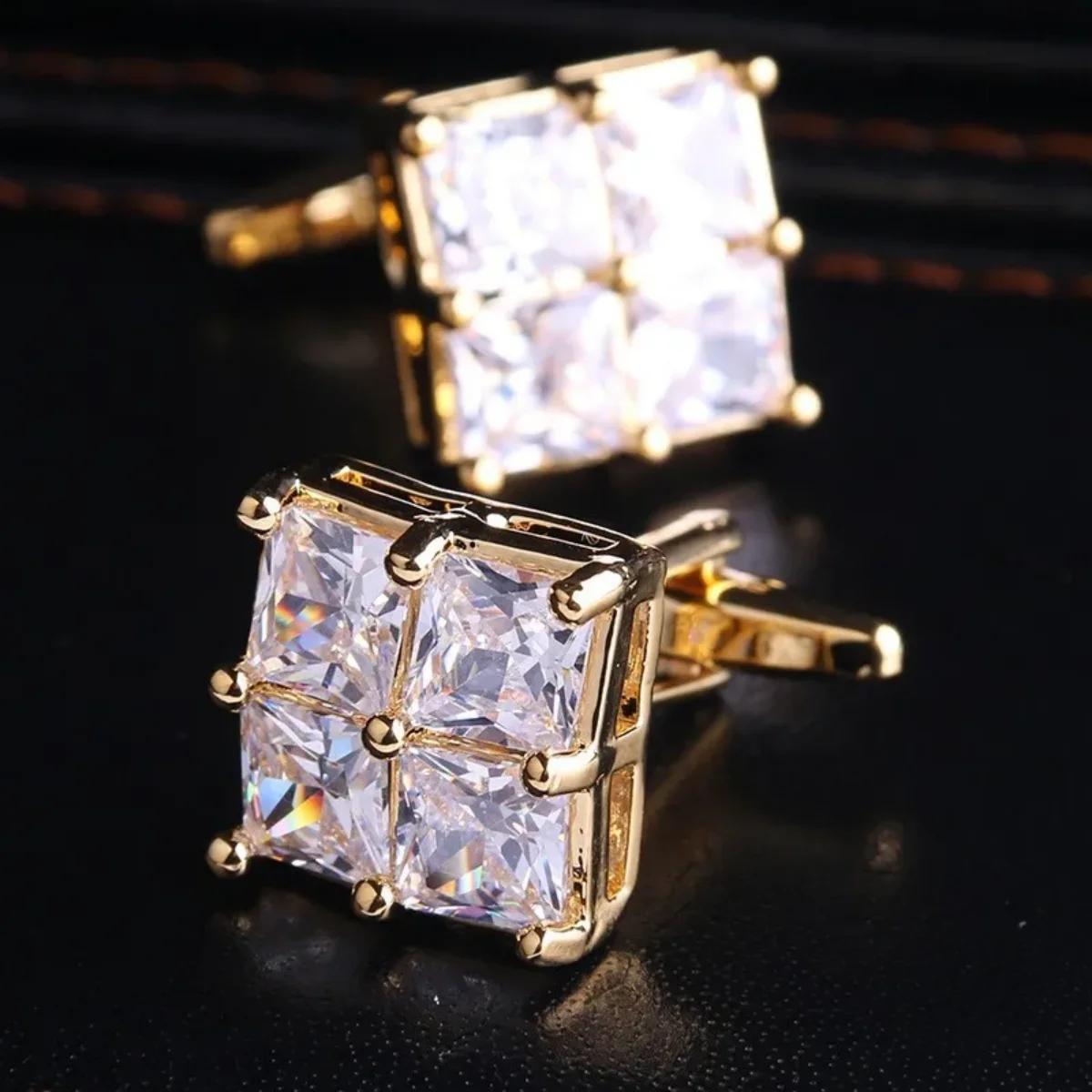 

Popular Men Cufflinks 1 Pair of Shirt Suit Cuff Links Jewelry Rhinestone Classic Cufflinks For Wedding Men