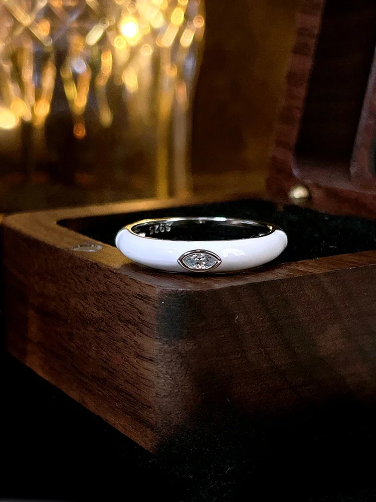 Light Luxury White Horse Eye Flat Ring 925 Silver Ring Set with High Carbon Diamonds, Showcasing Daily Personalized Jewelry