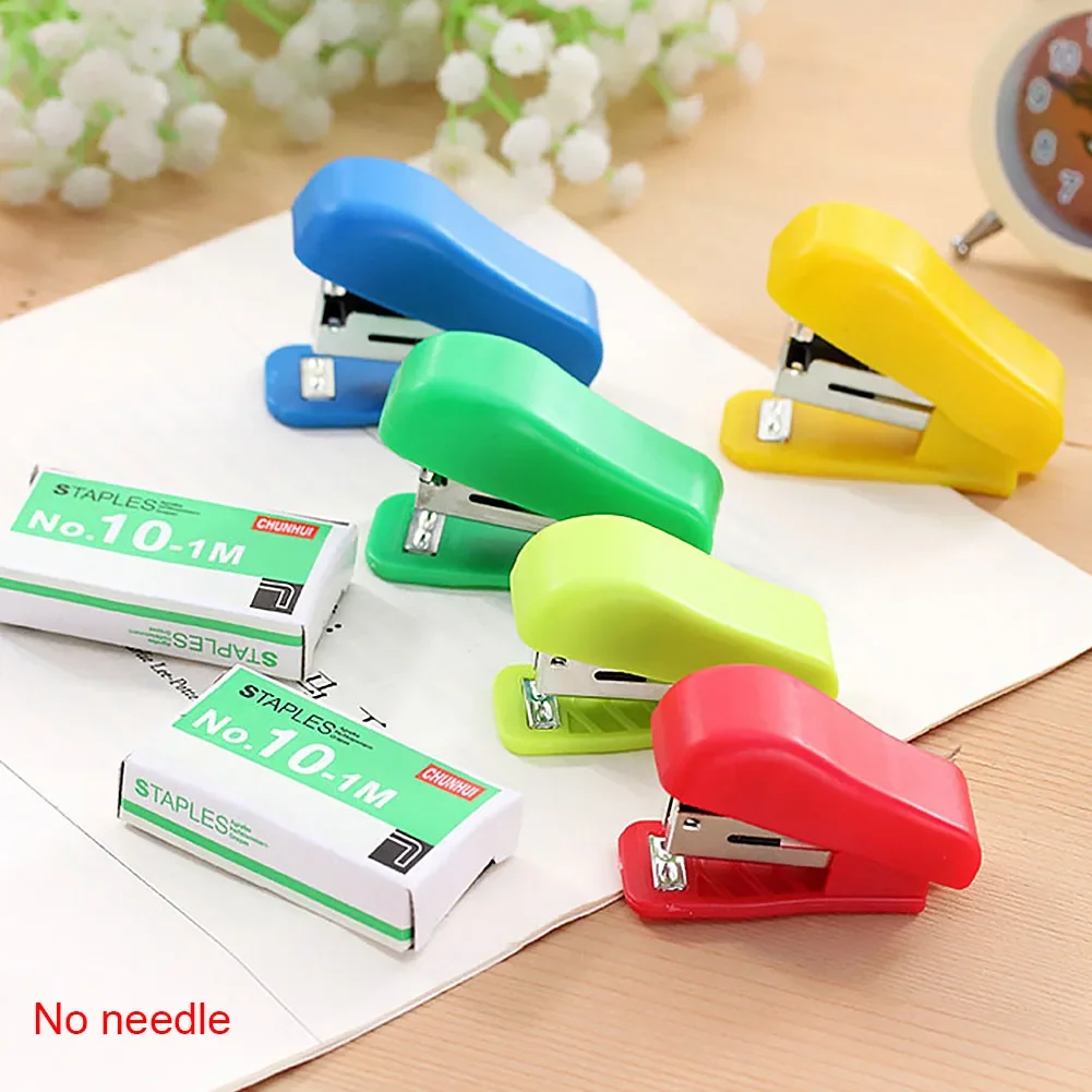 Random Color Stapler Solid Office Stationery Cute Mini Without Stapler for Student Use Small Portable Plastic for No. 10 Staples push stapler mini stapler set hand stapler rotatable stapler metal stapler