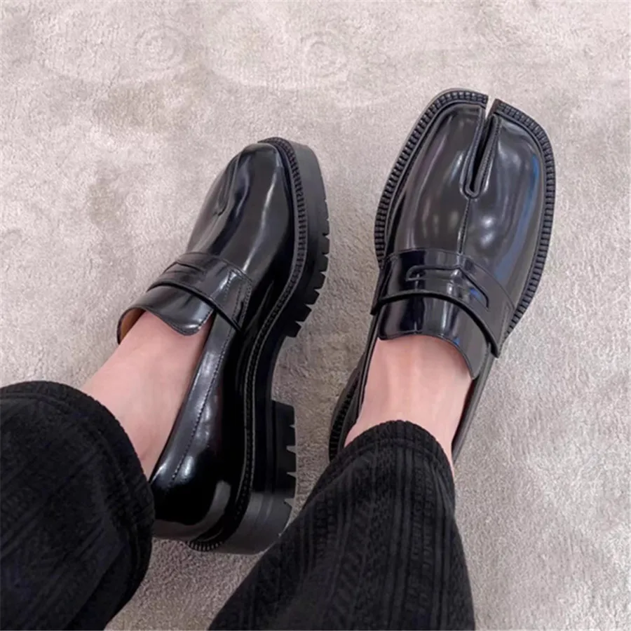 

Fashion Split Toe Women Pumps Slip-On Thick Sole Platform Shoes Tabi Dress Shoes Woman Outdoor Loafers Elegant Chaussure Femme
