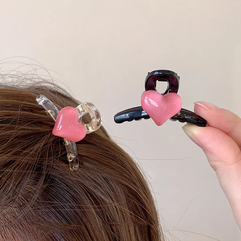 

Korean Sweet Acrylic Heart Hair Claw Chic Summer Bangs Mini Hair Clip Girls Small Grab Hairpin Headdress Hair Accessories