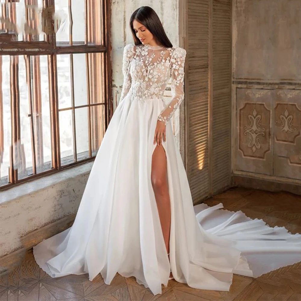 

Beautiful Luxury Bohemian High Fork Wedding Dresses A Line High Neck Lace Tulle Beach Bridal Gown Long Sleeves Sweep Train New