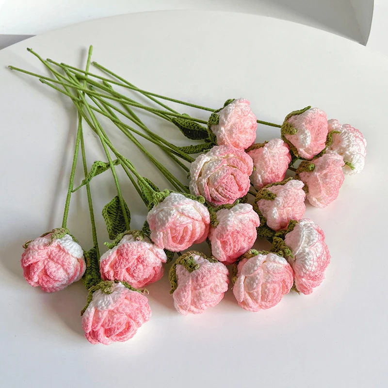 

Crochet Knitted Artificial Gradient Rose Flowers Wedding Valentine's Day Decoration Hand-Woven Bouquet Birthday Gift Fake Flower