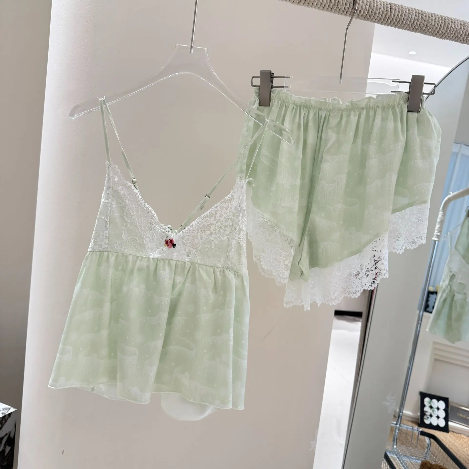 Suspender Print Pijama Mujer Young Girl Sleepwear Pajamas Set Sexy Lace Strap Top Shorts Lingerie Silky Satin Home Clothes