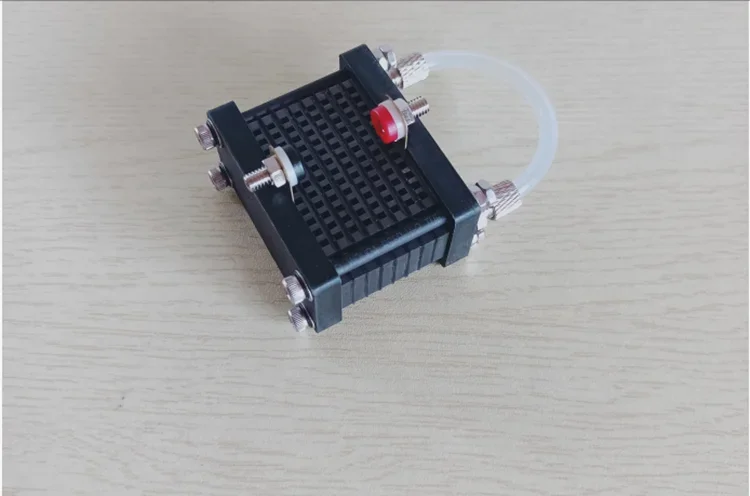 Cella A Combustibile A Idrogeno Al 2024, Cella A Combustibile A Membrana Di Scambio Protonico, Cella A Combustibile Da 2W.