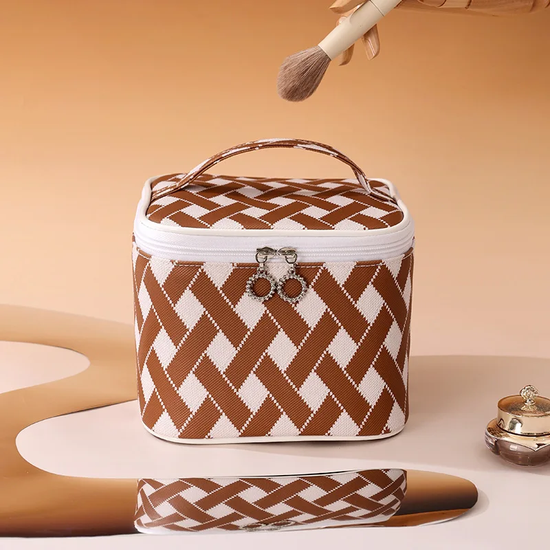

Fashion Square PU Leather Cosmetic Storage Bag Multifunctional Lightweight Women's Makeup Bag Large Capacity Portable Wash Bag