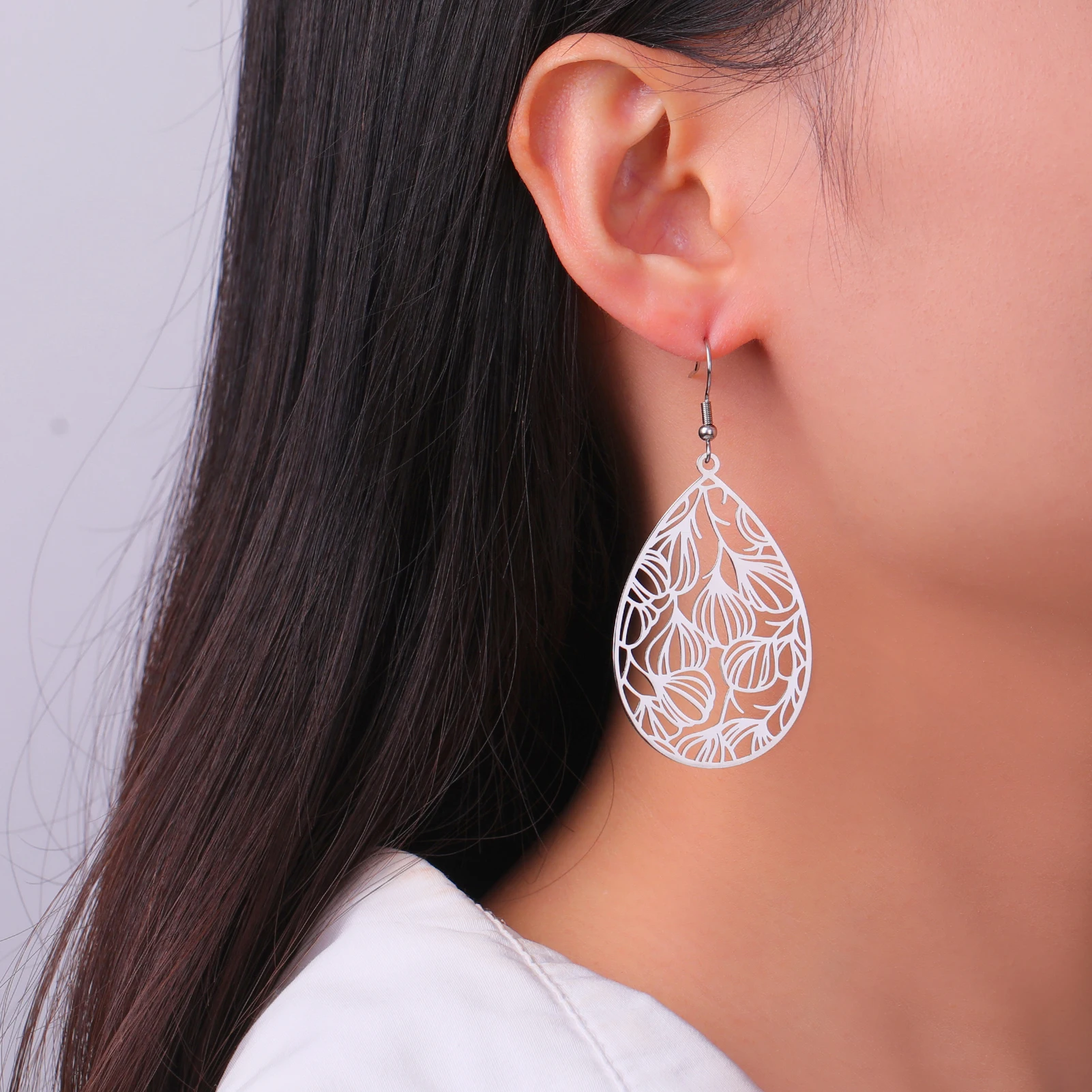 Skyrim Bohemian Filigree Teardrop Dangle Earrings Women Vintage Stainless Steel Gold Color Earrings Jewelry Valentine Gift New