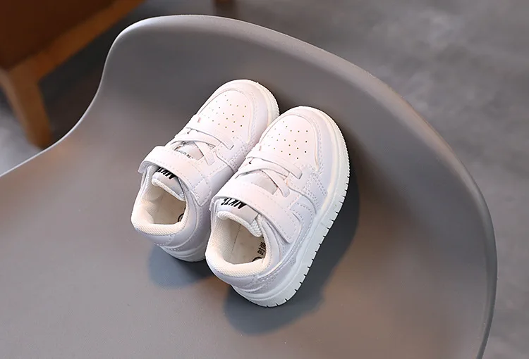 2025 Fashion Cool Baby Casual Shoes Solid All Seasons Infant Tennis 5 Stars Excellent Toddlers Classic Girls Boys Sneakers S6ec9bc60b21d426aac954c8dd9e7c4e4L