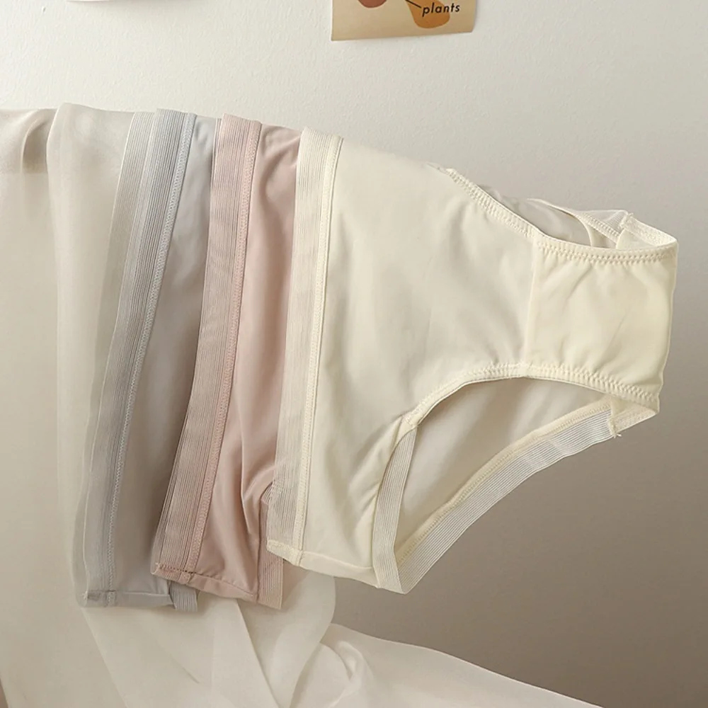 

Трусики женские кружевные, Милые простые Трусы со средней талией, корейское нижнее белье для девушек, Симпатичные трусики из ледяного шелка