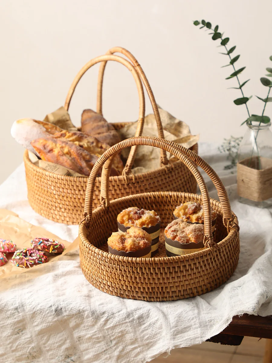 

Yili Vietnam Vine Weaving Instagram Picnic Basket Handheld Shopping Flower Fruit Bread Picking