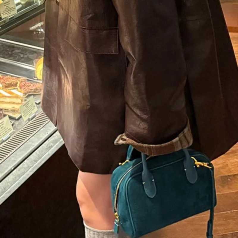 Retro Peacock Blue Boston Bag Women Matte Large Capacity Pillow Shoulder Bag Ladies Fashion Premium Casual Sle Crossbody Bag New