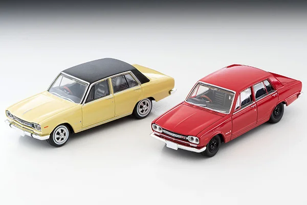 

TOMYTEC TLV 1:64 Nissan Skyline 2000GT-R Diecast Model Car