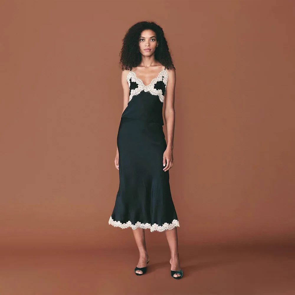 

High quality! 2024 summer new French lace lace splicing silk top a word in the long half-body skirt female