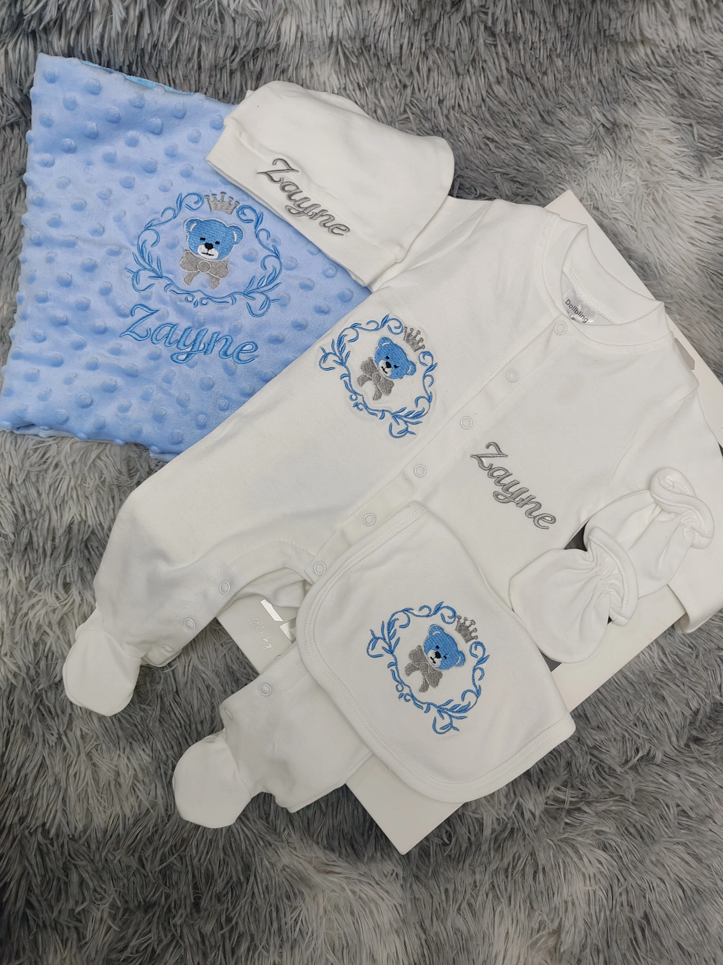 Tutine Personalizzate per Neonati, Antigraffio e Calde, Pagliaccetti Morbidi in Cotone per Neonati, Regalo Carino per Baby Shower per Bambine e Bambini - immagine 4