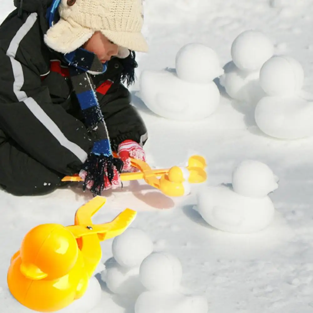 2Pcs Fun Snowball Making Tool Mould Clips Winter Snowball Clips Novelty  Entertainment 2