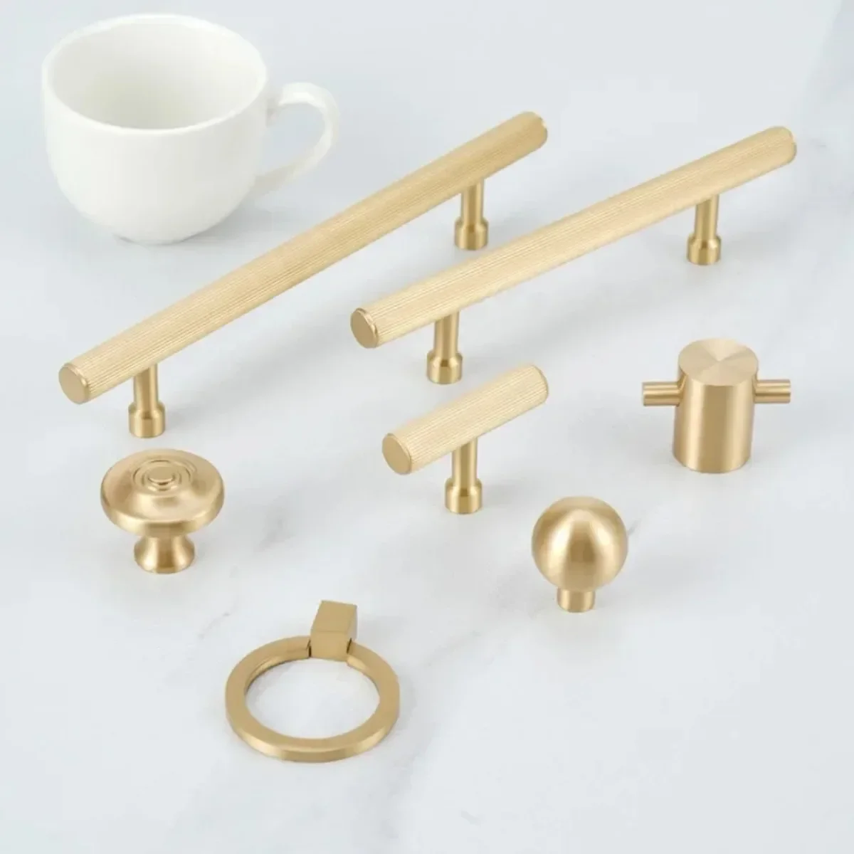 96-416mm Hole Spacing Solid Brass Golden Furniture Handles Nordic Luxury Stripe Handles for Cabinets and Drawers Dresser Knobs