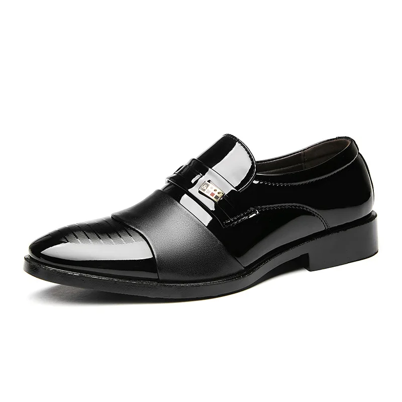 

Patent Leather Men Shoes Formal Mens Designer Shoes Business Pointed Toe Office Shoes for Men Italian Lofers Brown Mocassins
