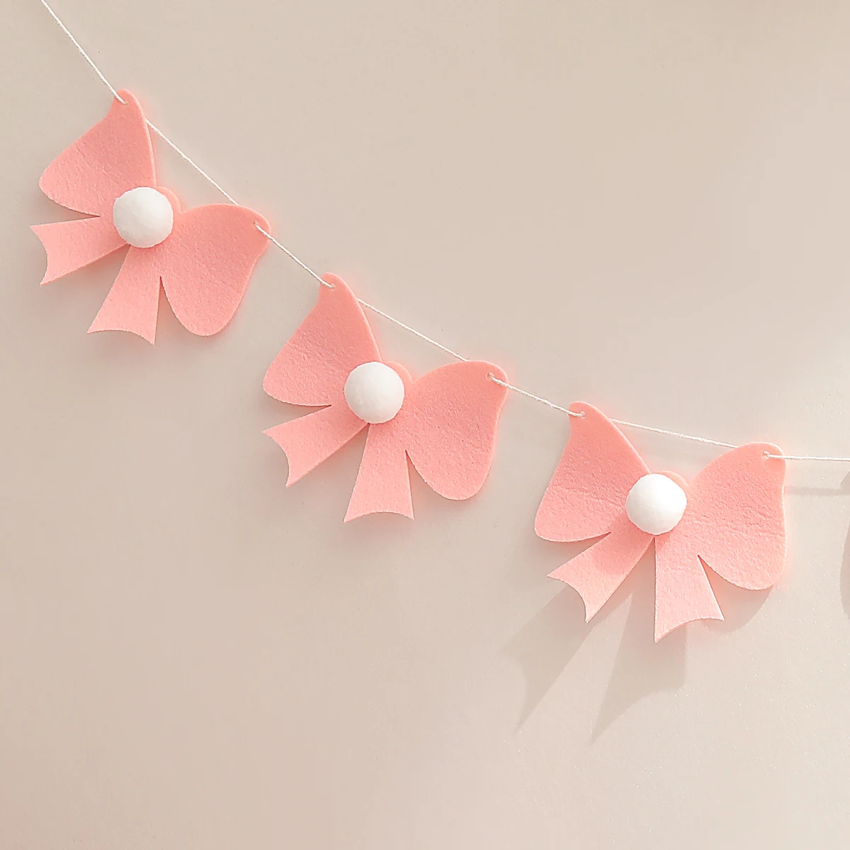 Girl's sweet dream non-woven three-dimensional bow hair ball flag room holiday birthday party party decoration 1 set of 1 piece.