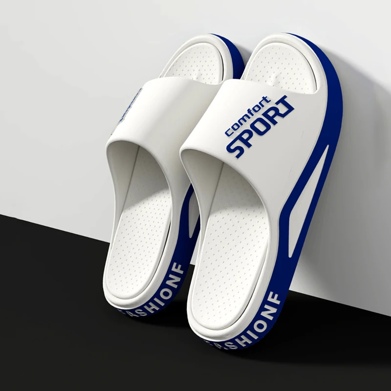 Sandalias deslizantes a la moda para hombre, cómodas zapatillas de suela plana antideslizantes de verano para uso interior y exterior, zapatos para el hogar transpirables a la moda