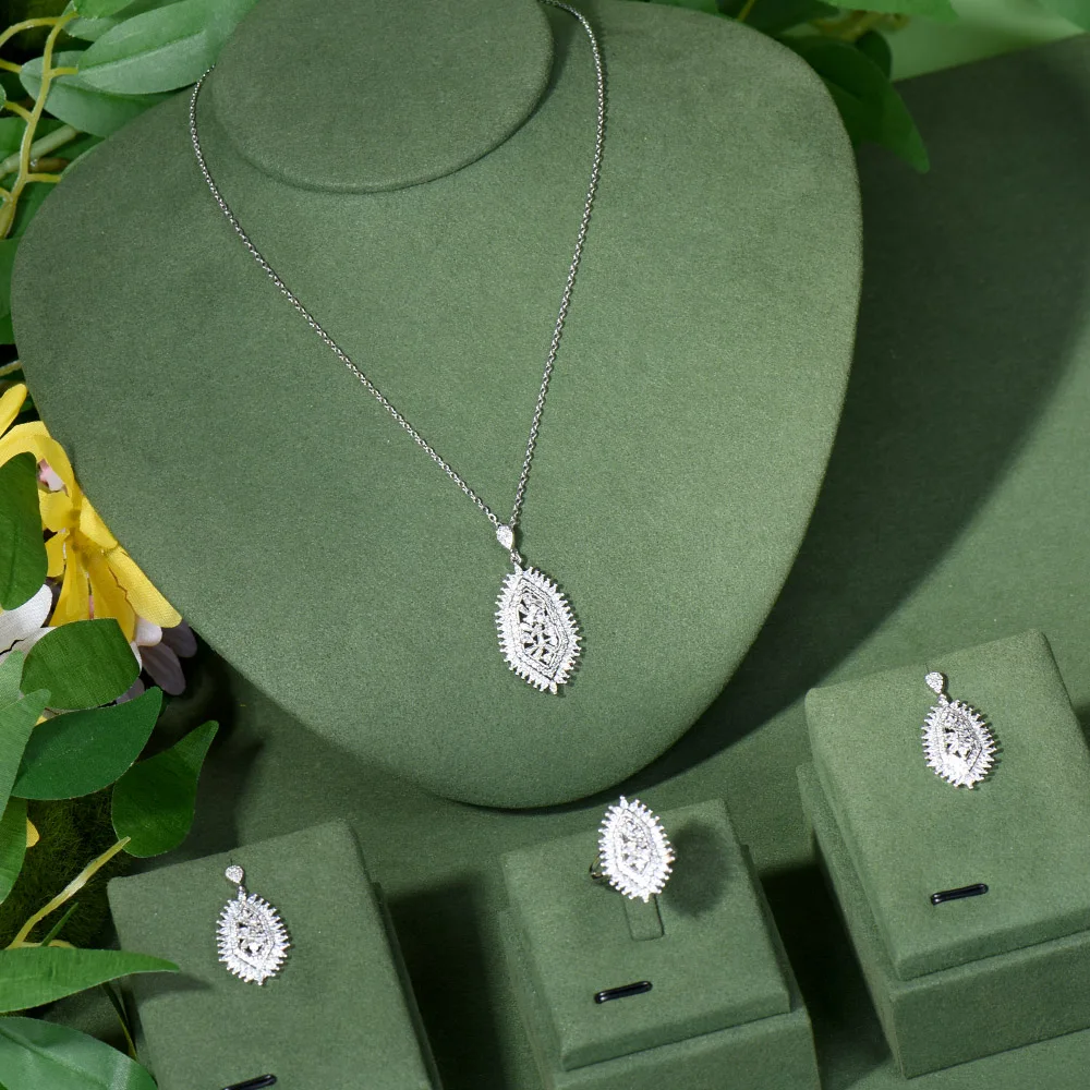 

4pcs Elegant Sparkling African White Cubic Zirconia Wedding Evening Party Jewelry Sets for Brides Accessories N-112