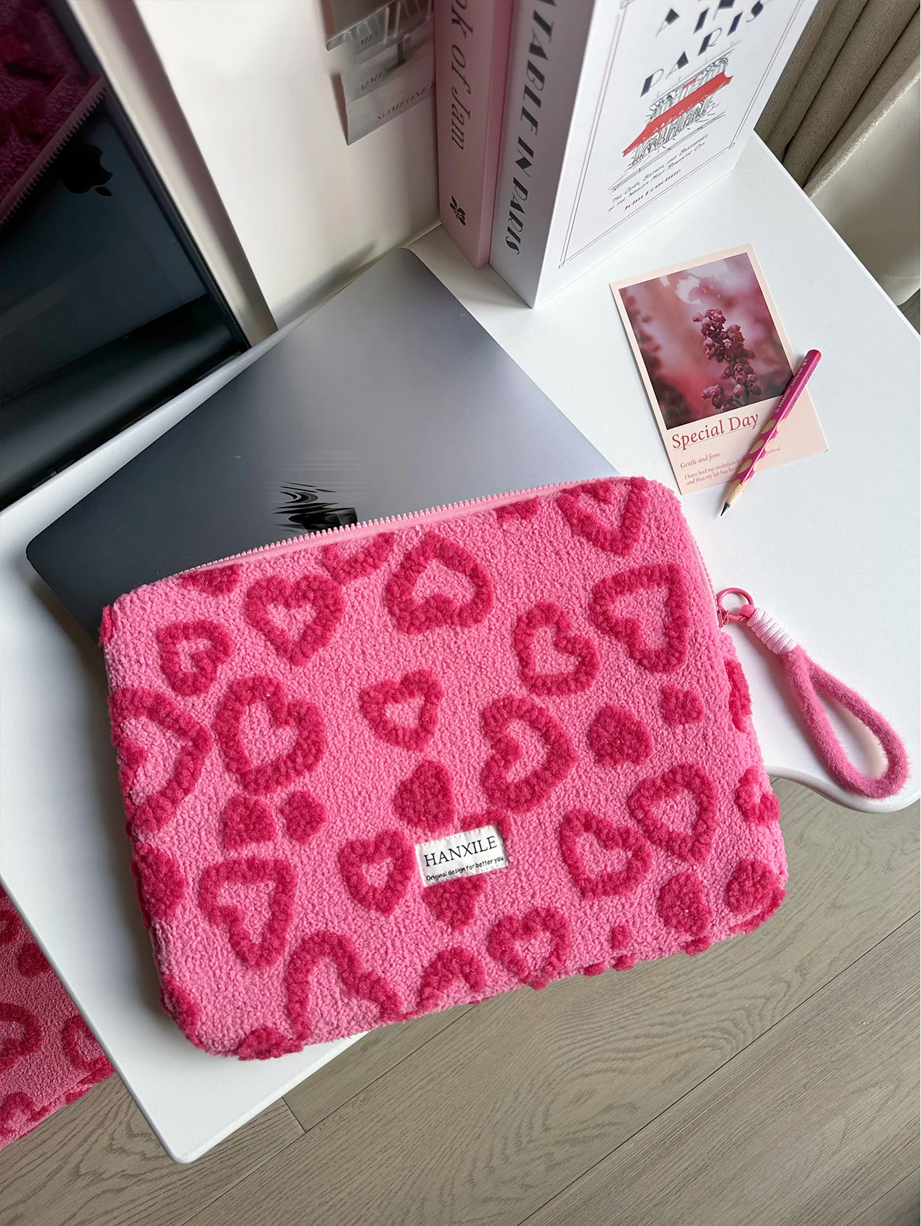 Plush Protective Laptop & Tablet Sleeve - Soft Notebook Storage Bag