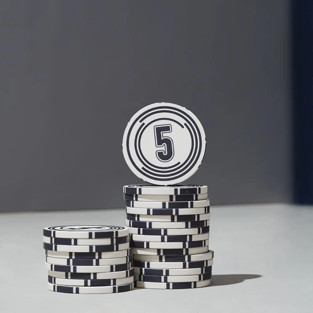 10pcs 43mm Ceramic Chips Large Numbers Texas Hold'em Poker Chips Bacardi Entertainment Coins Family Party Game Scorecard 5