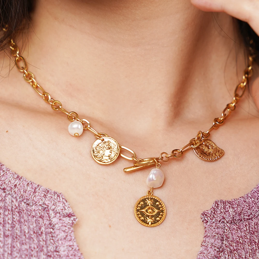 Designer Inspired Pearl Jewelry Pendant Necklace For Women Vintage Old Coin Gold Stainless Steel Chain Lady Casual Party Wear