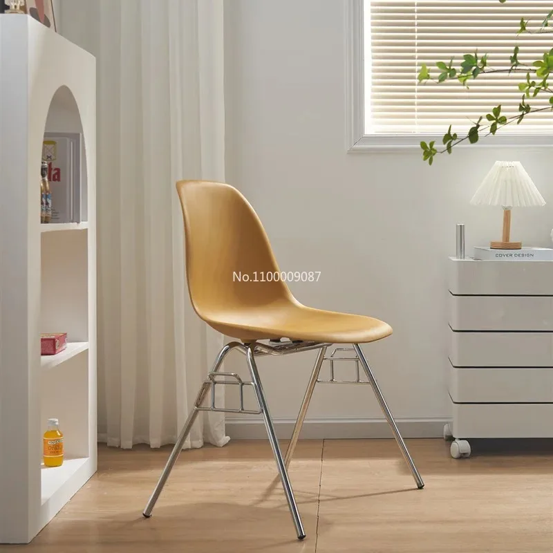 

Nordic net red dining chair medieval style designer creative restaurant study casual stackable ins chairs for bedroom