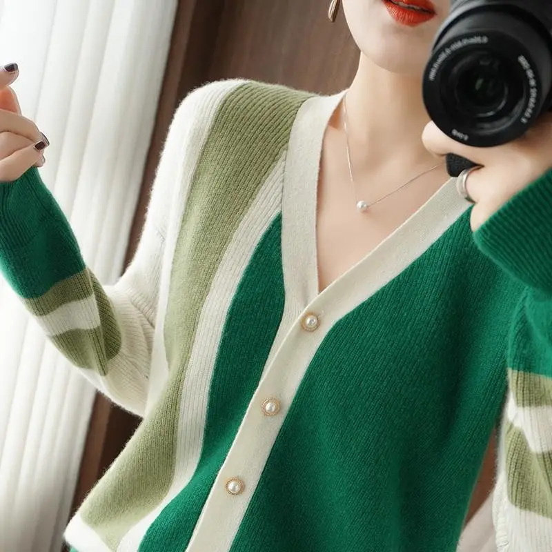 

Women's Clothing Fashion Elegant Spliced Knitted Cardigan Autumn Winter Trend All-match Single-breasted Sweaters for Female