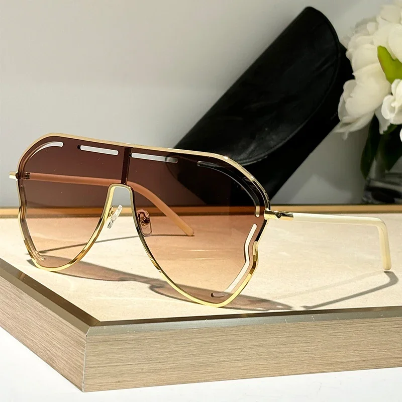 Vintage Retro Pink Alloy Frame Sunglasses - Unisex UV400 Protection